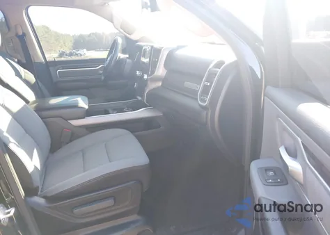 2020 Ram 1500 Big Horn 4X4 5'7 Box z USA, uszkodzony, nr VIN 1C6SRFFT0LN156363